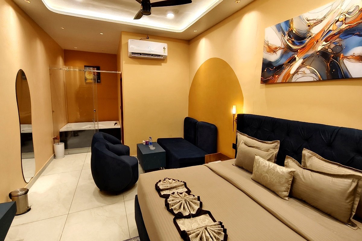 Tisya Resort Signature Wooden Cottage